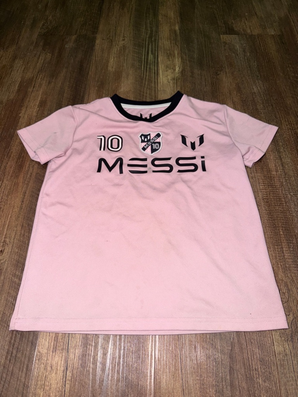 Youth Pink Messi Jersey size 7